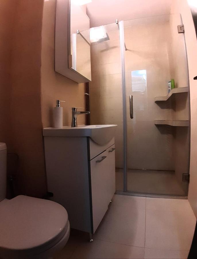Apartament confortabil în Târgu Jiu Exterior foto
